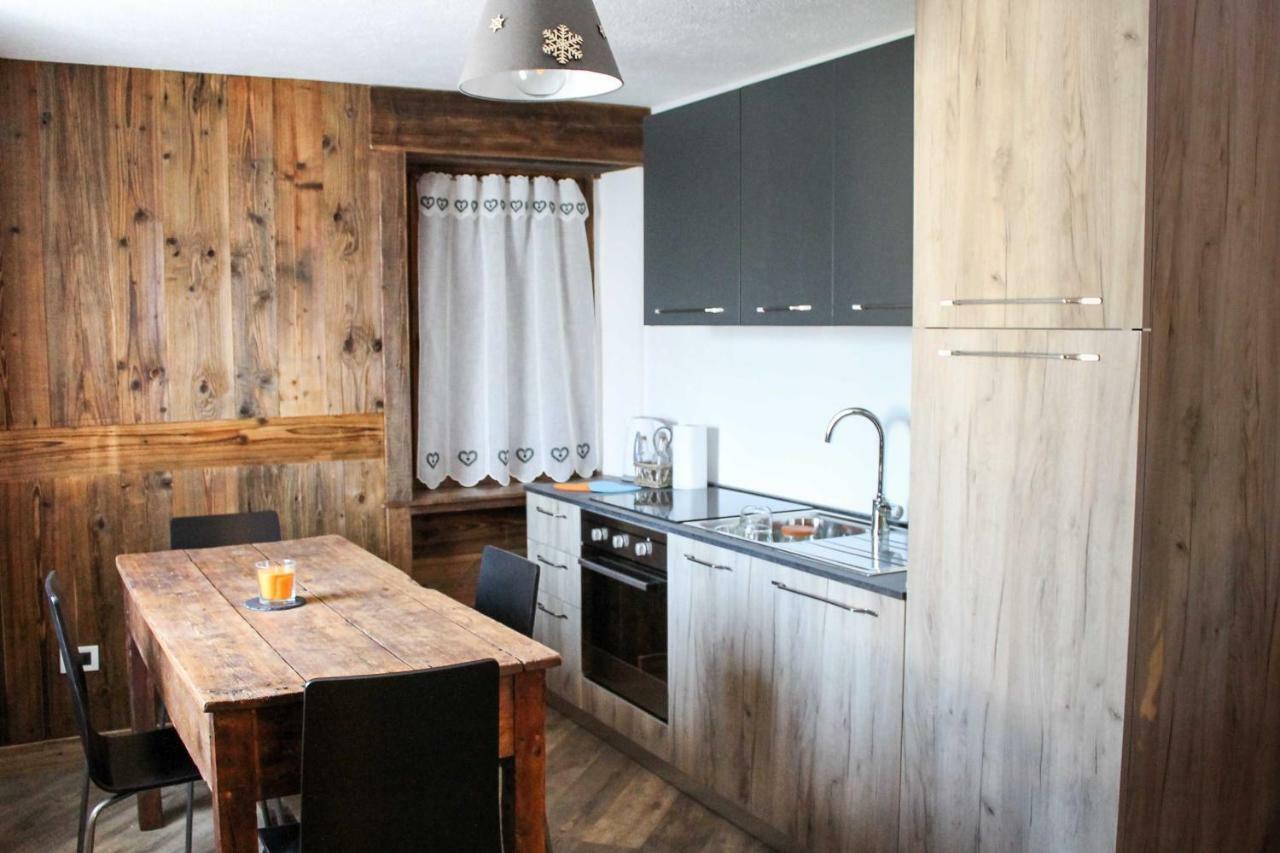 אאוסטה Maison D'Antan Alloggio Ad Uso Turistico Vda Charvensod N 0022 מראה חיצוני תמונה