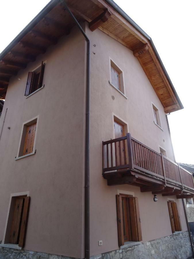אאוסטה Maison D'Antan Alloggio Ad Uso Turistico Vda Charvensod N 0022 מראה חיצוני תמונה